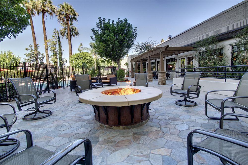 Marriott Riverside At The Convention Center Exterior foto